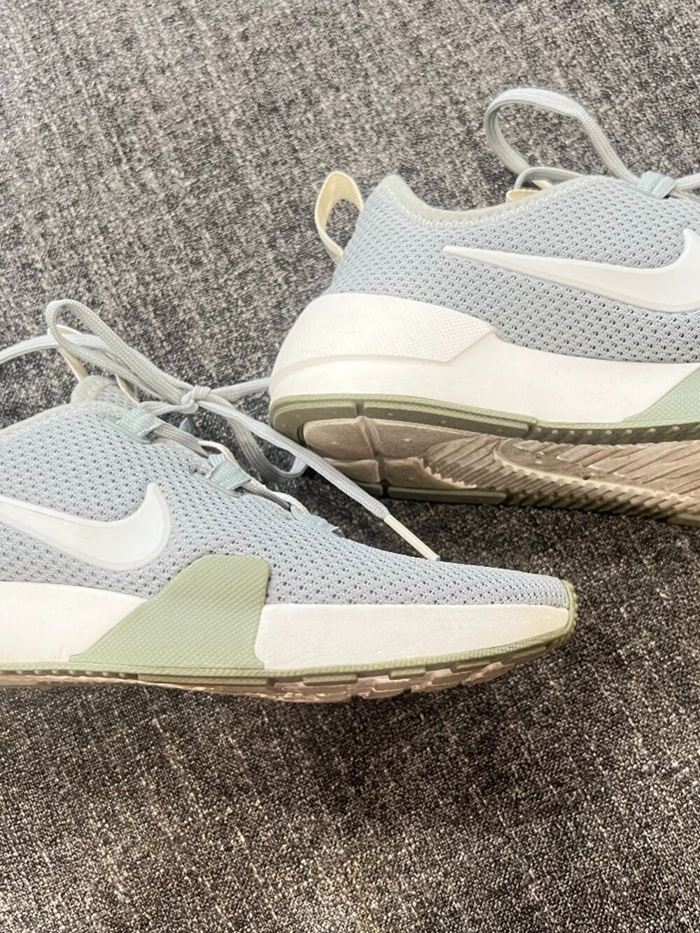 Nike Women sneakers gray and white size 5.